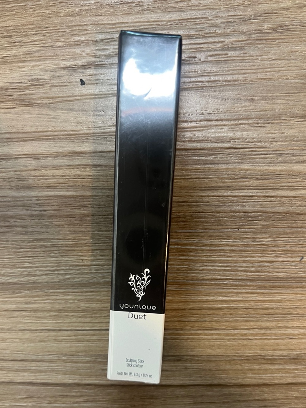 Younique Duet Sculpting Stick